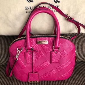 Burberry med size zippered tote